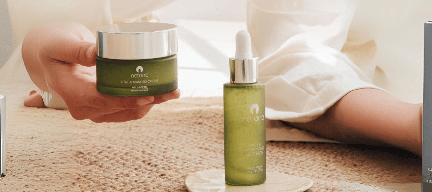 Primavera Reset: cómo regenerar tu piel con Péptidos y una rutina “In & Out”